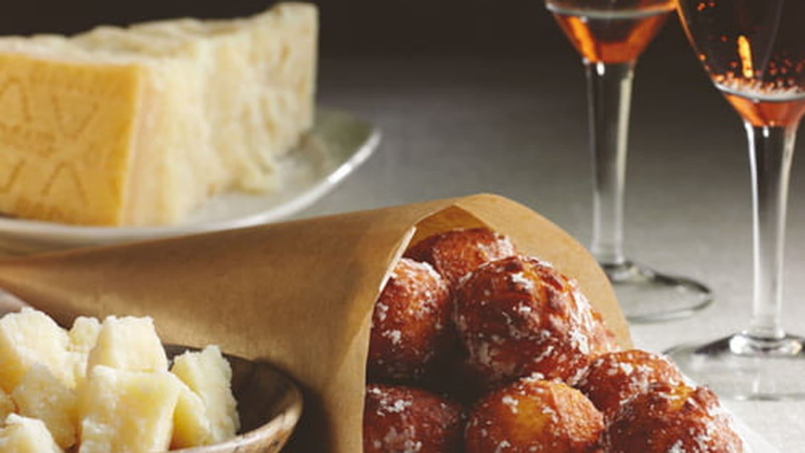 Choux au Grana Padano et à la noix de muscade