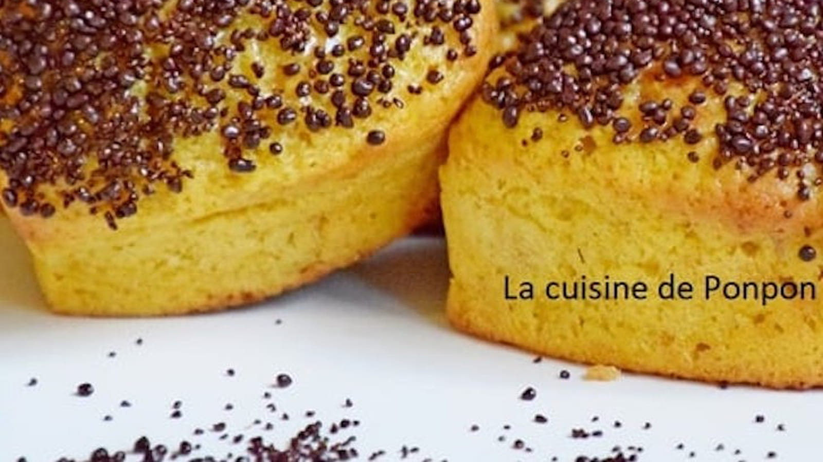 Infiniment orange sous de petites perles de chocolat