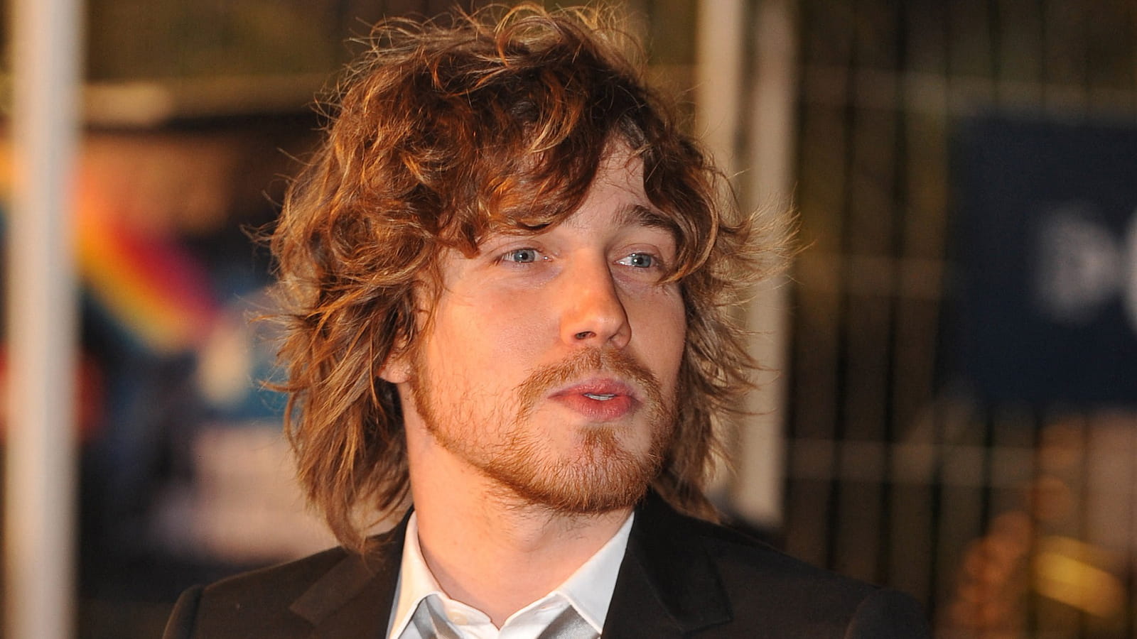 Julien Doré, cheveux courts