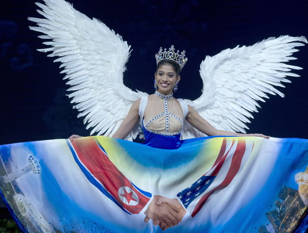 Zahra Khanum, Miss Singapour, l'ange de la paix