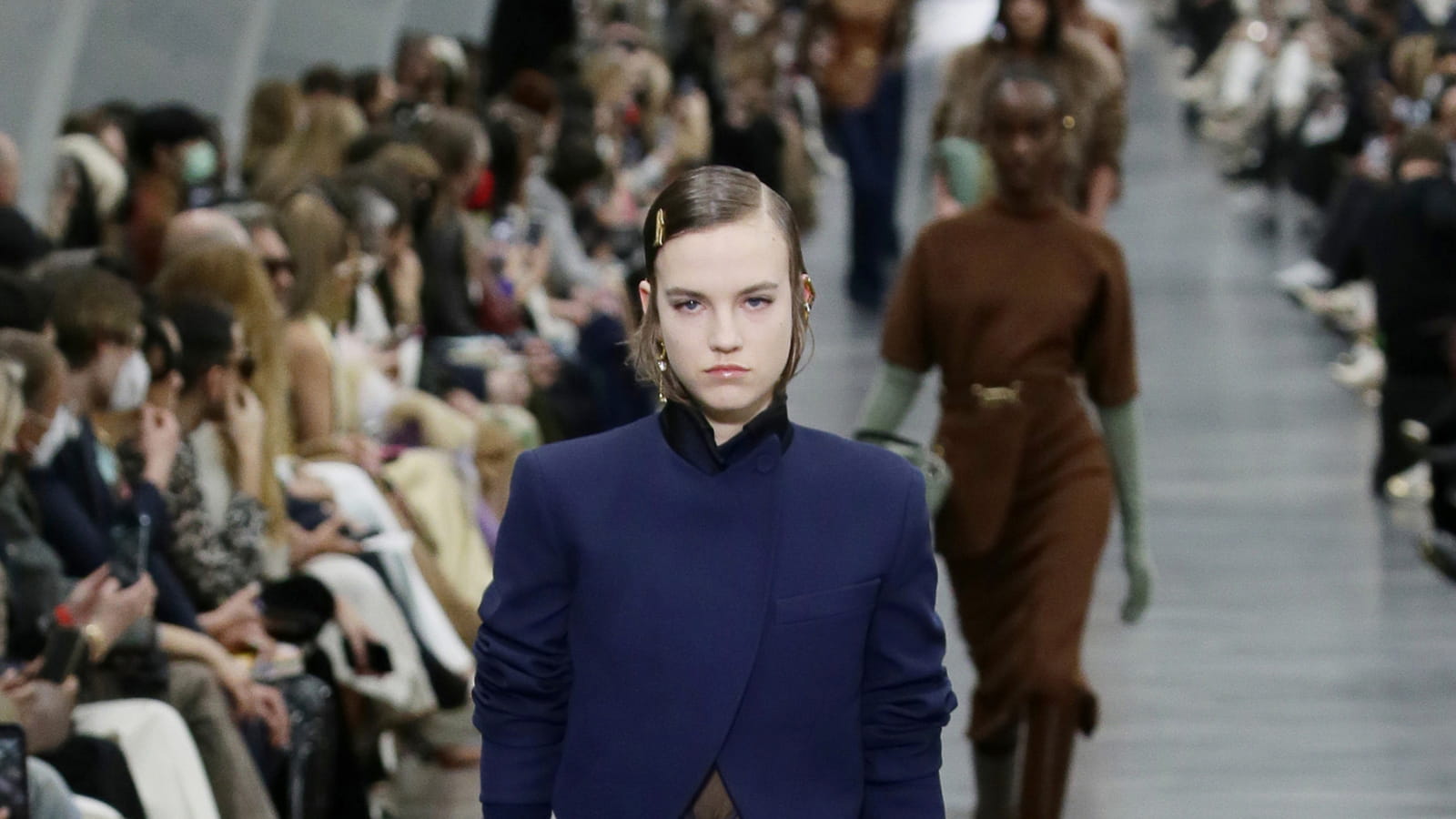 Look 23