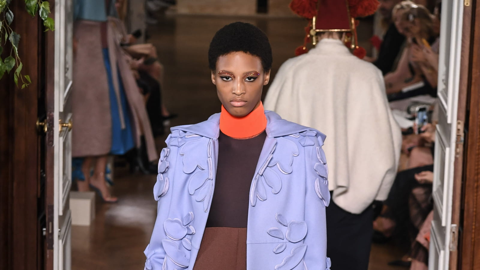 Look 28
