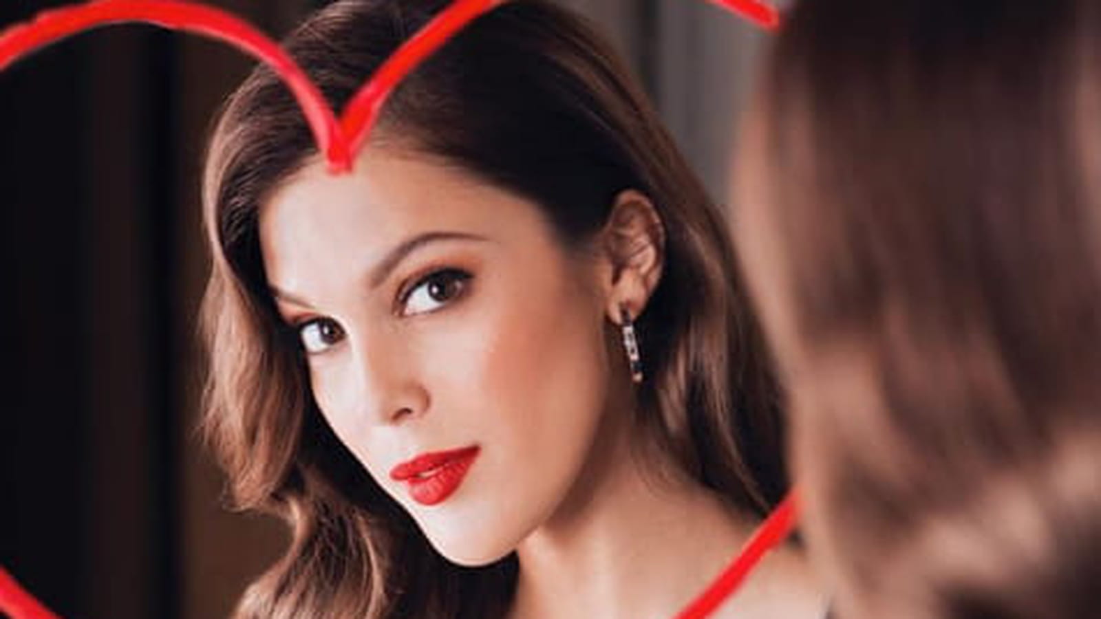 Iris Mittenaere apprêtée 