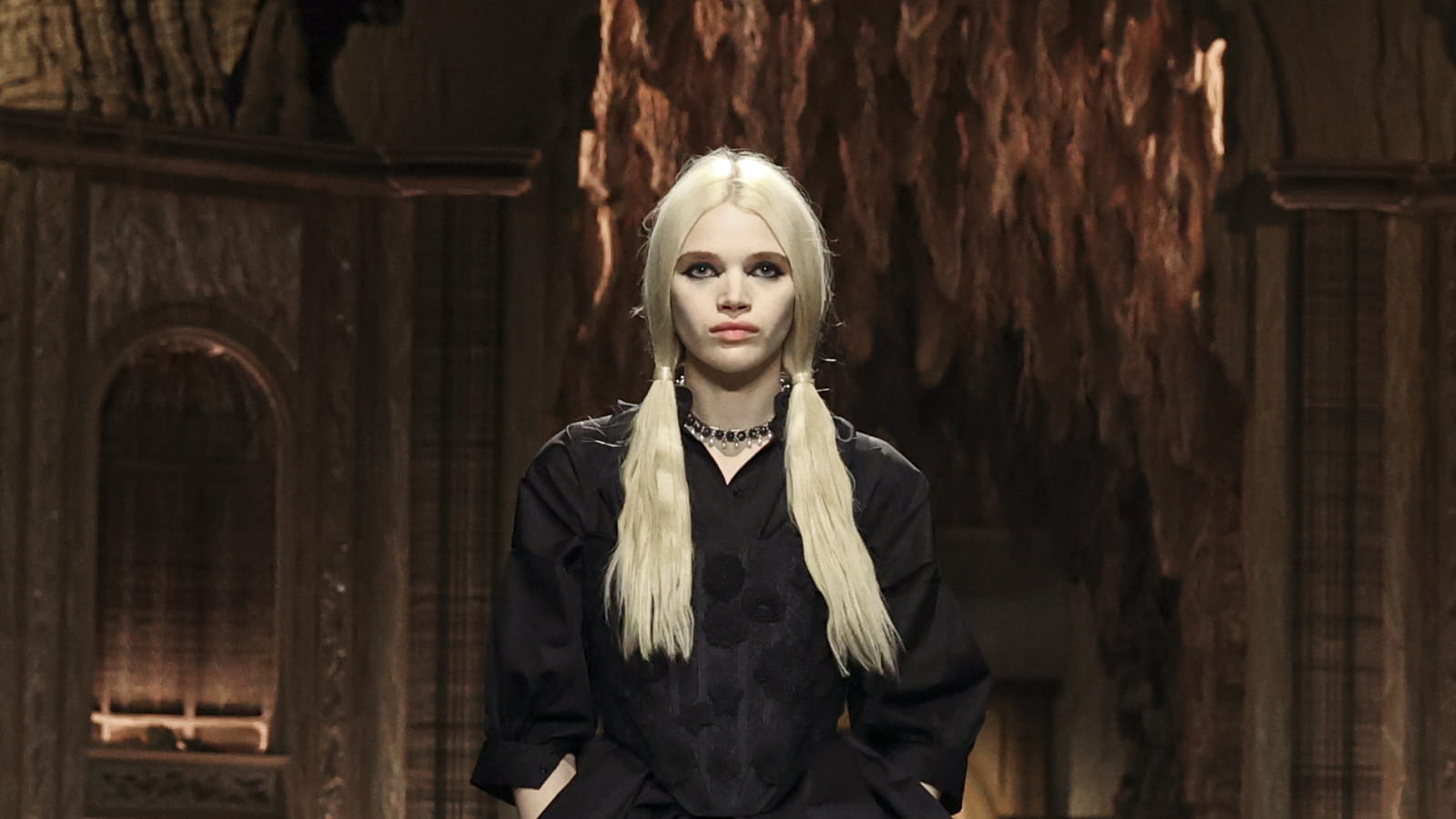 Look 2