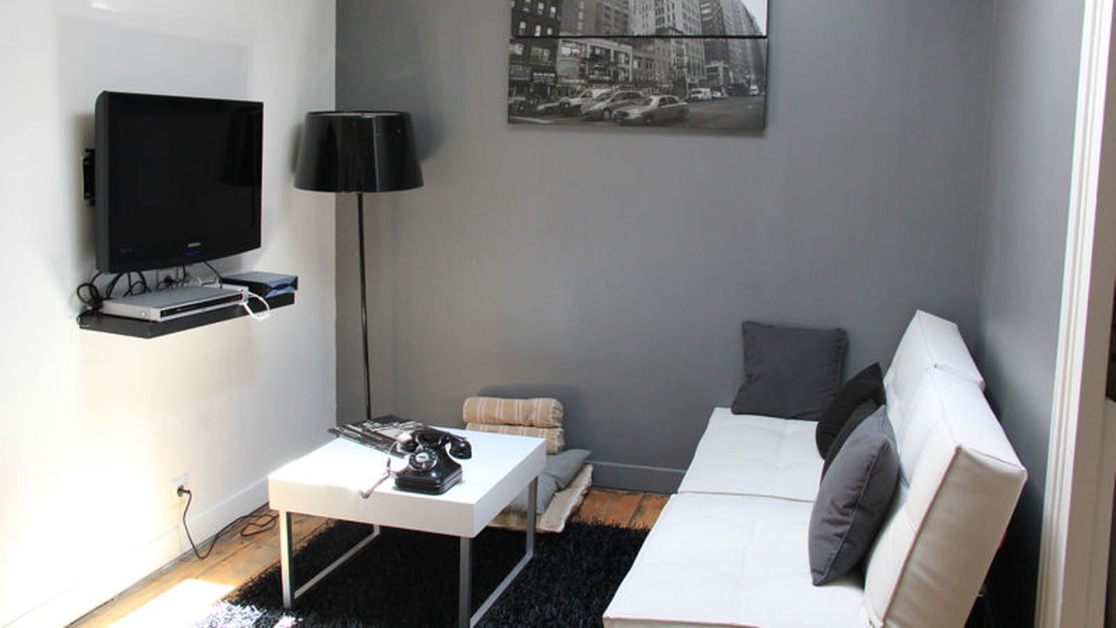 Second salon