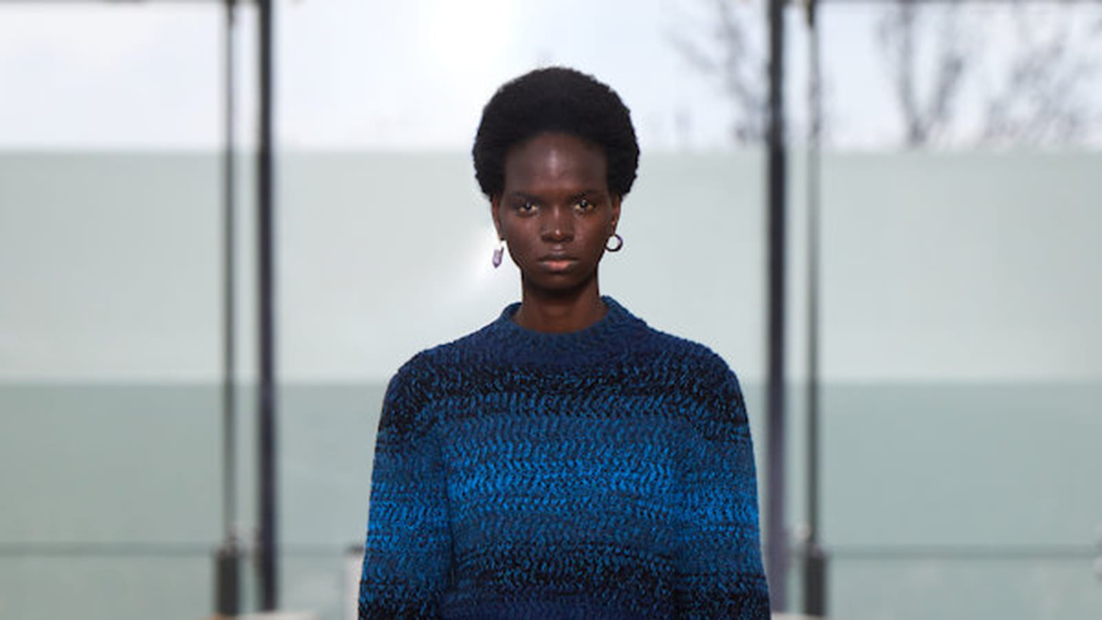 Look 10
