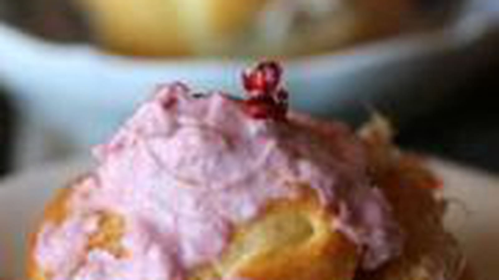 Petits choux au thon-wasabi glaçage rose