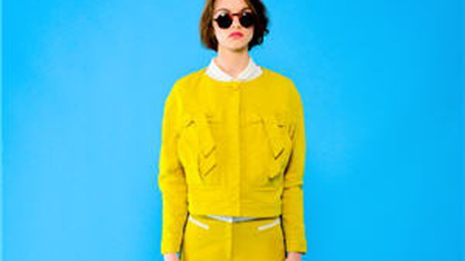 Pantalon jaune de Mademoiselle Tara