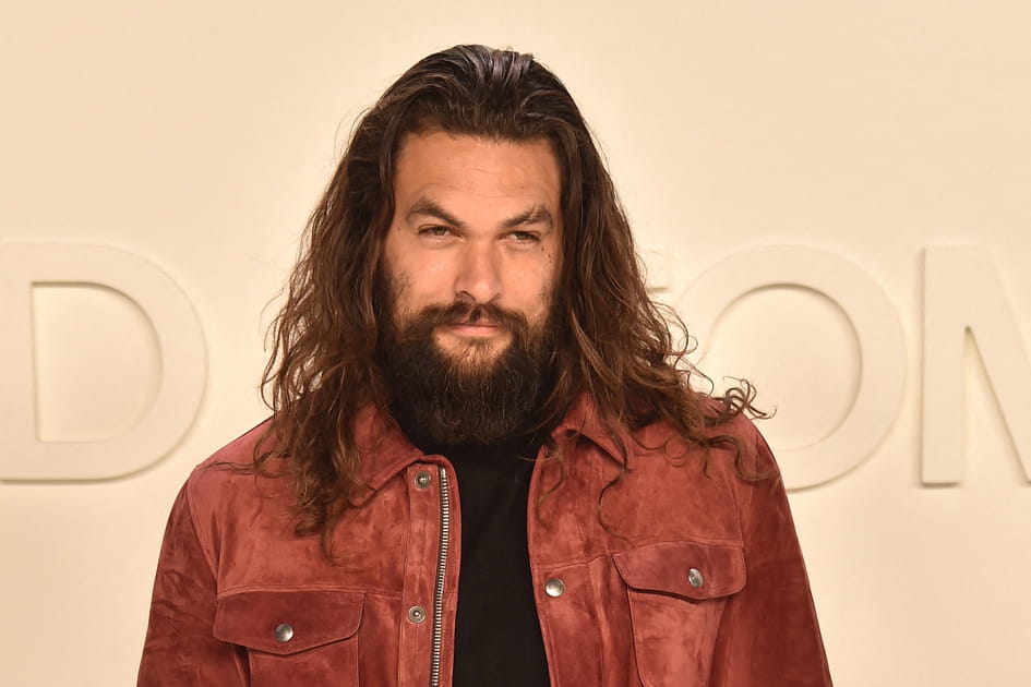 Jason Momoa, cheveux longs