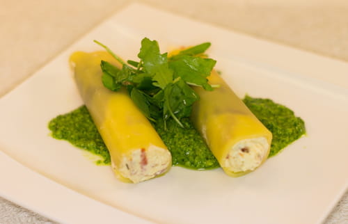 Cannellonis au fromage frais et pesto de roquette