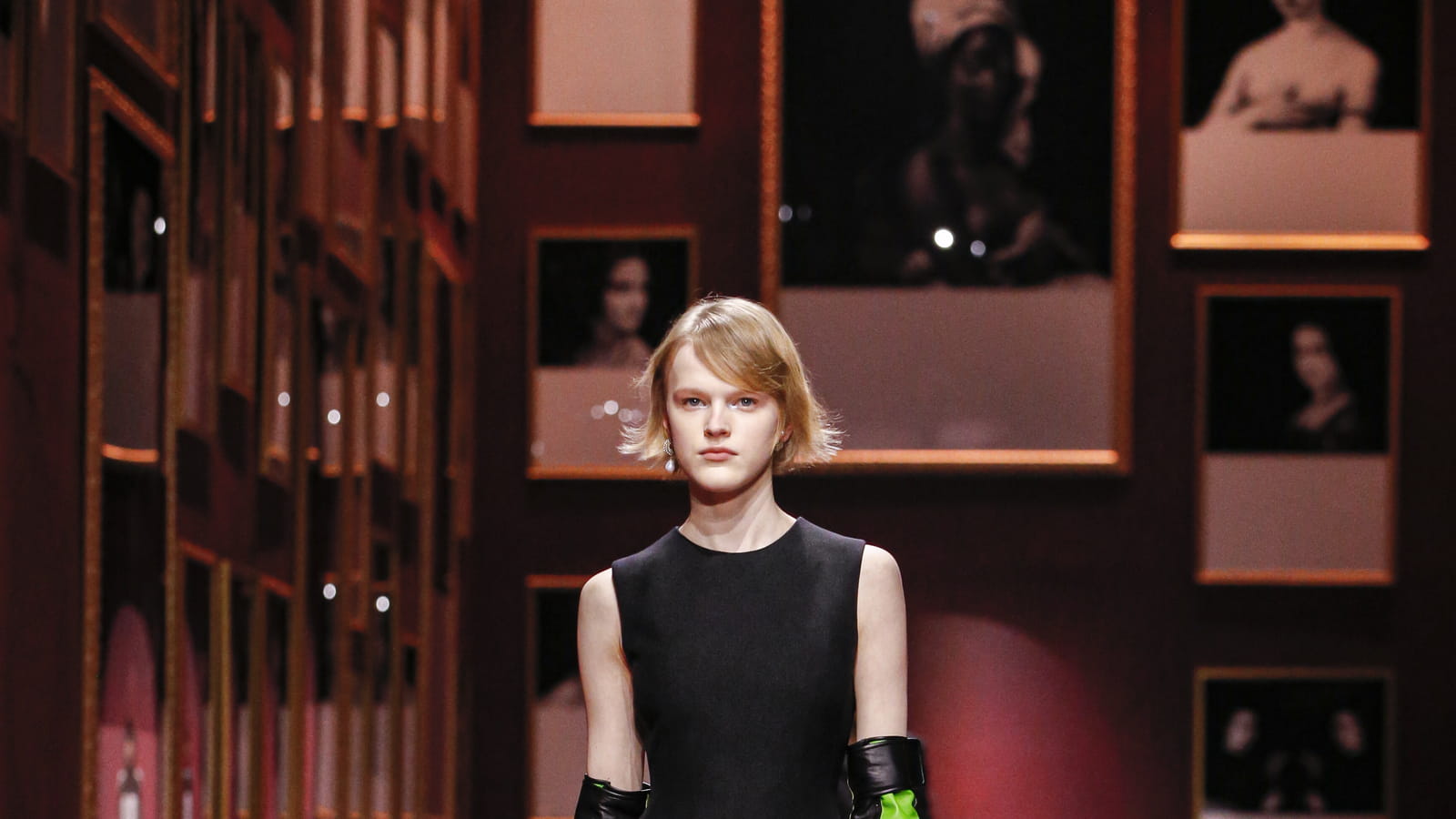 Look 3