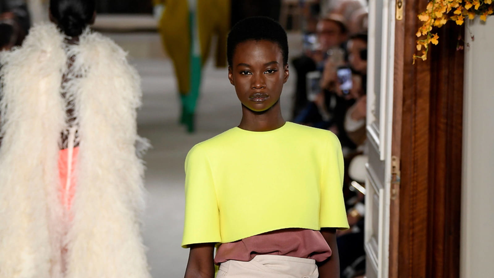Look 3