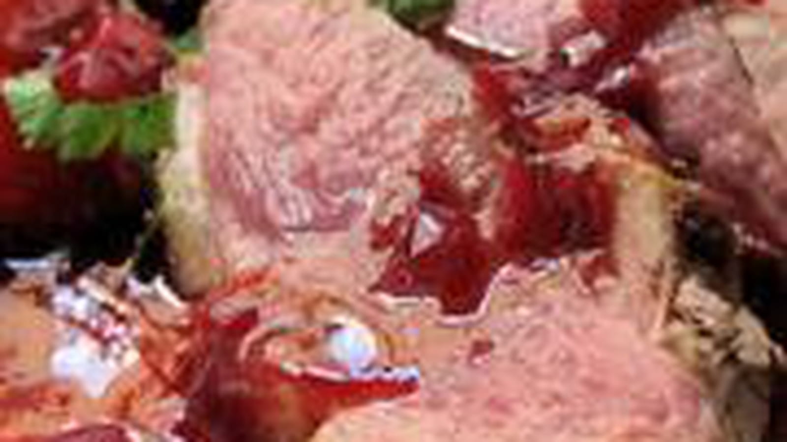 Magret de canard, sauce aux prunes