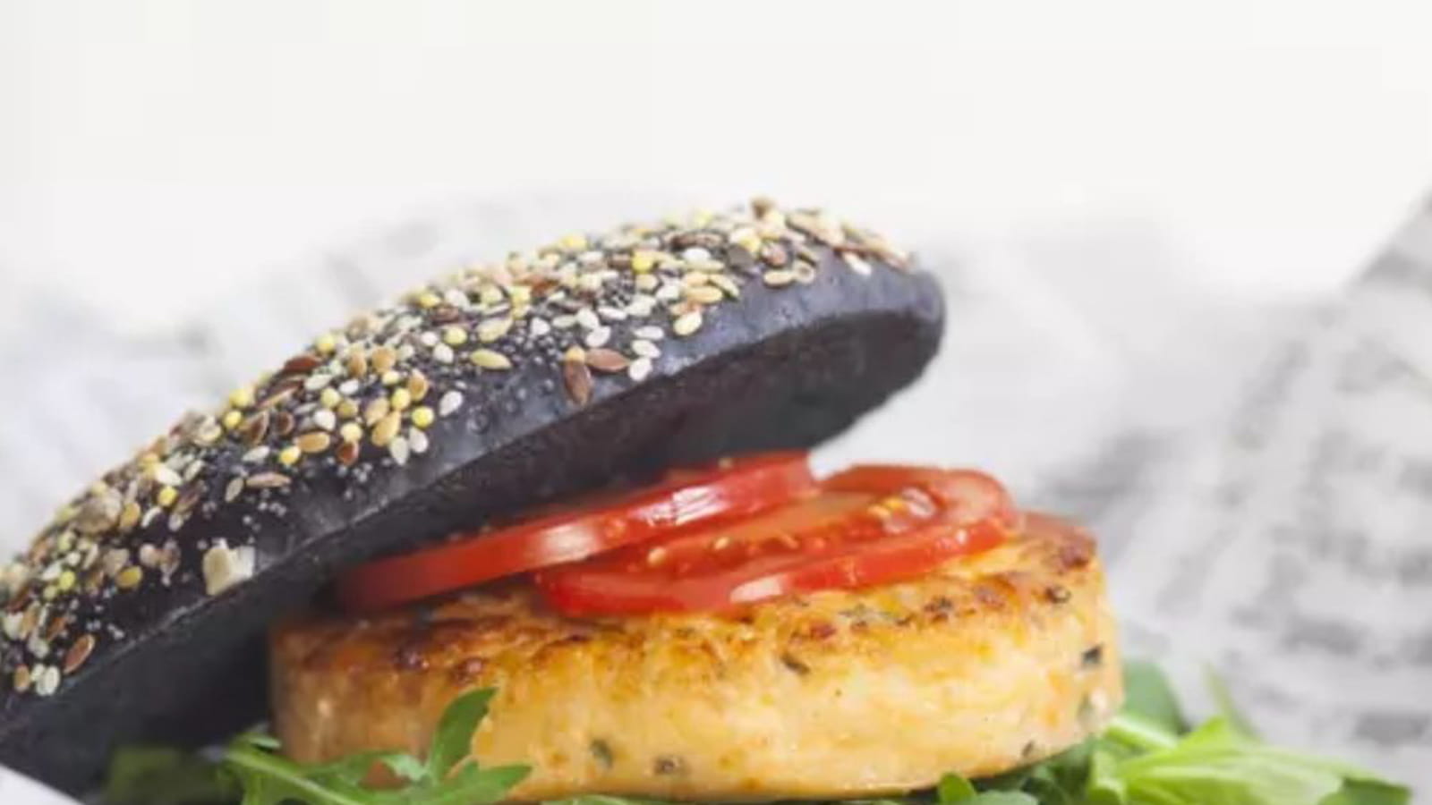 Burger marin GAP saumon atlantique, pommes de terre et ciboulette