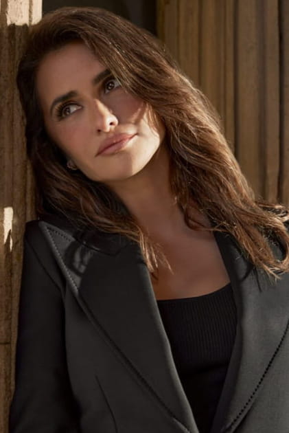 Pen&eacute;lope Cruz se la joue beaut&eacute; romantique pour Lanc&ocirc;me