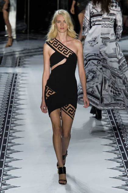 Le d&eacute;fil&eacute; Versus Versace