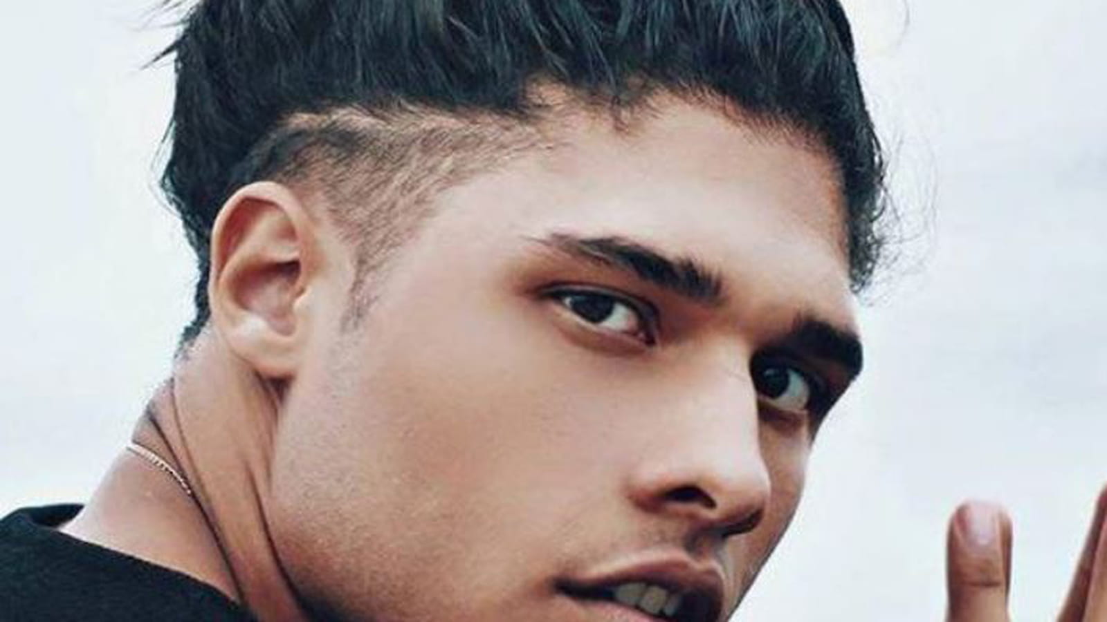 Undercut et man bun