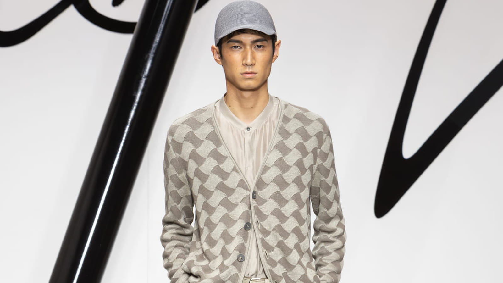 Look 15