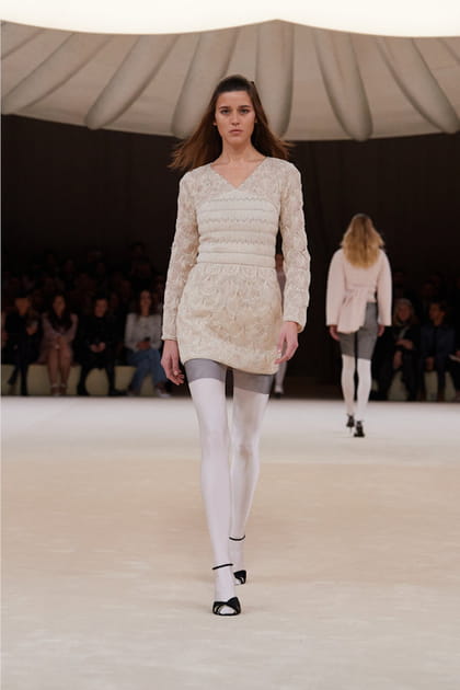 Look 13 du défilé Chanel haute couture printemps-été 2024