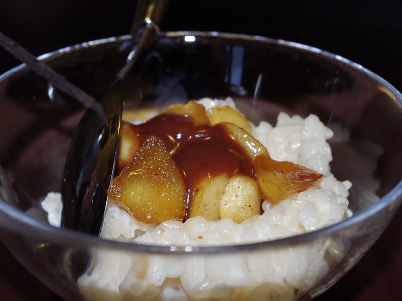 Recette De Riz Au Lait Vanille Et Pommes Caramelisees La Recette Facile