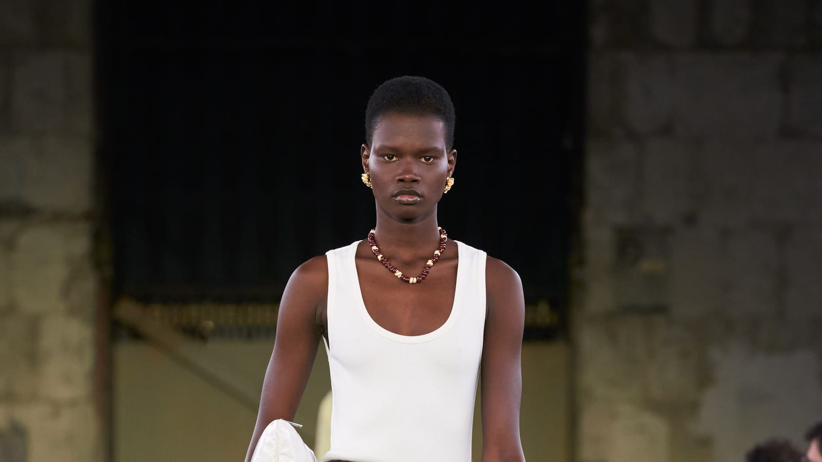 Look 50
