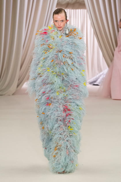 Défilé Giambattista Valli haute couture printemps-été 2023