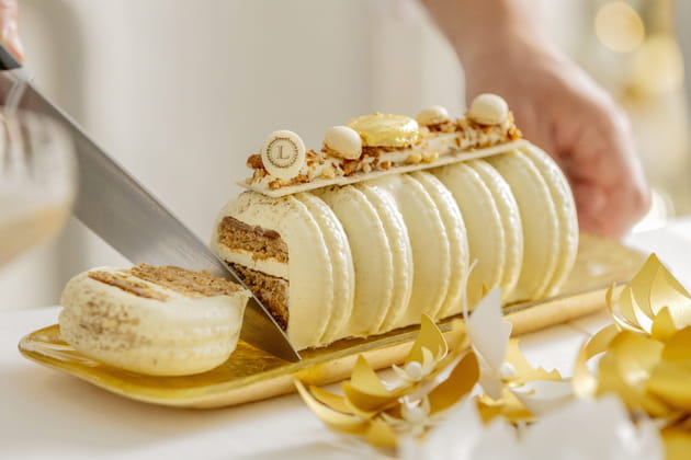 Bûche Vanille - Amande - Ladurée