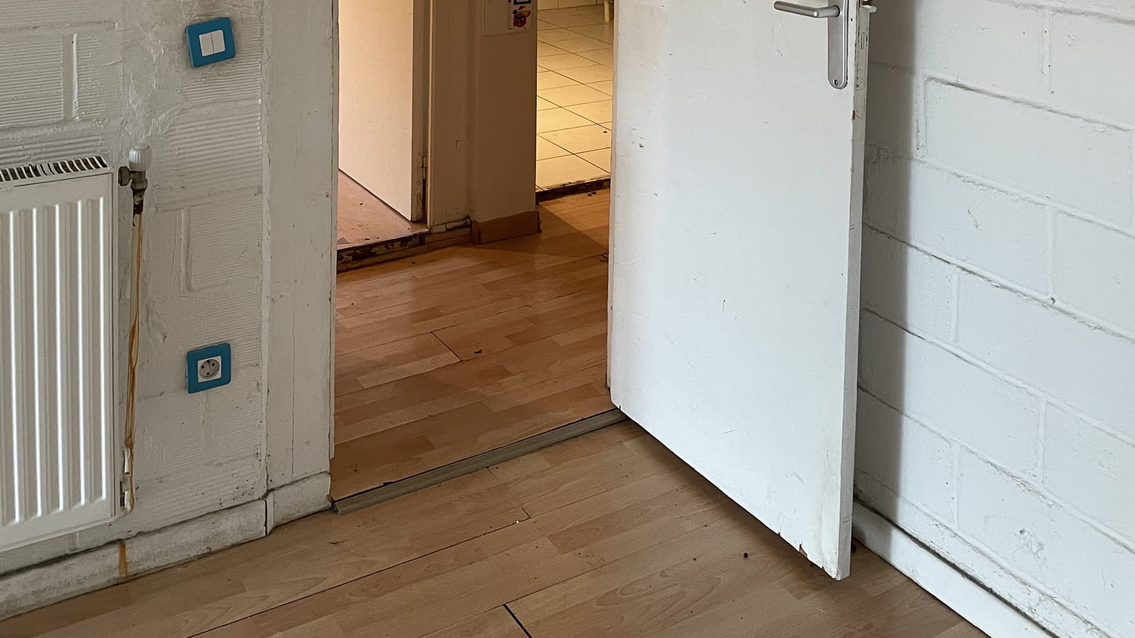 Chambre R-1 avant