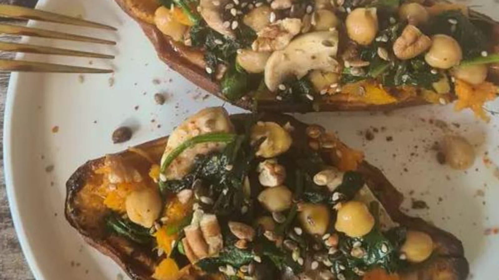 Patate douce farcie épinards et aux pois chiches
