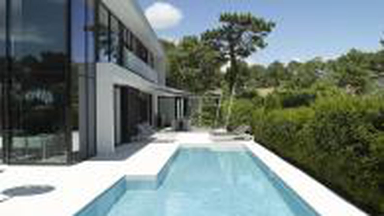 Piscine familiale rectangulaire or