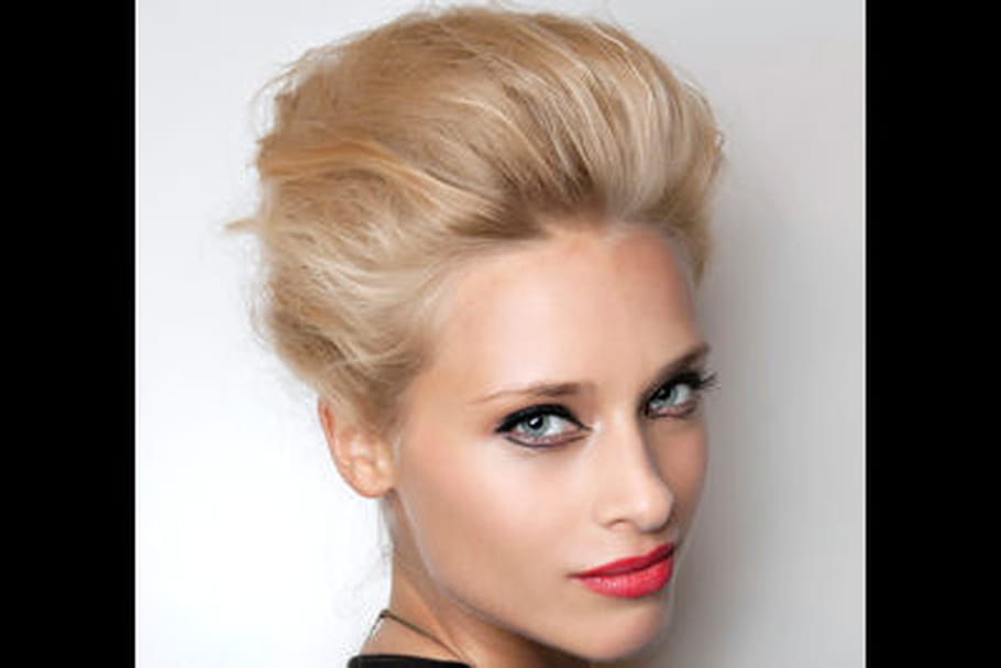 Comment se faire un chignon rock ?
