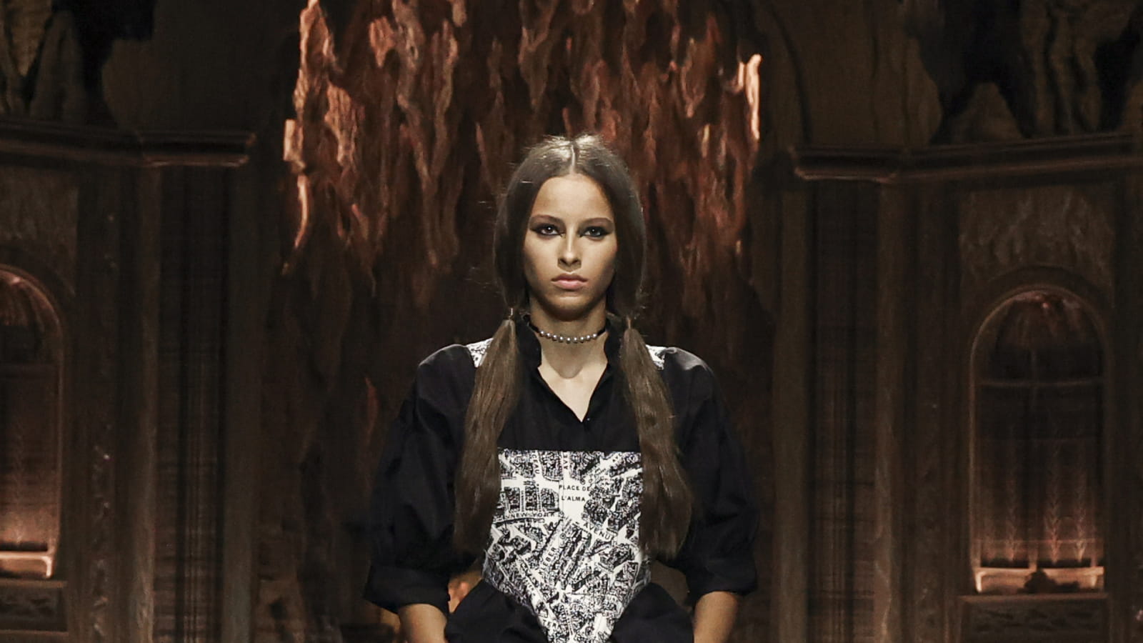 Look 8