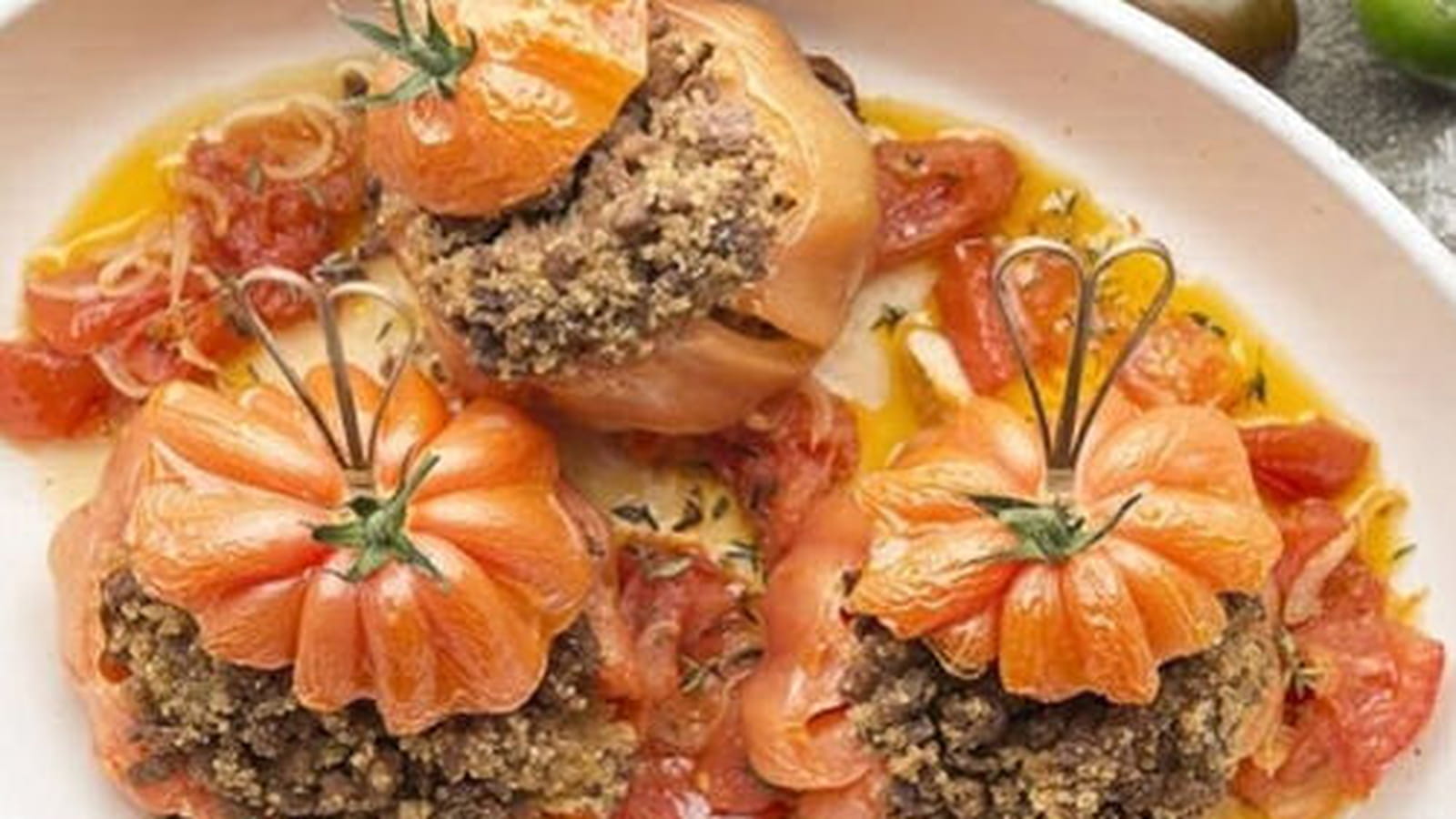 Tomates farcies au quinoa et tofu