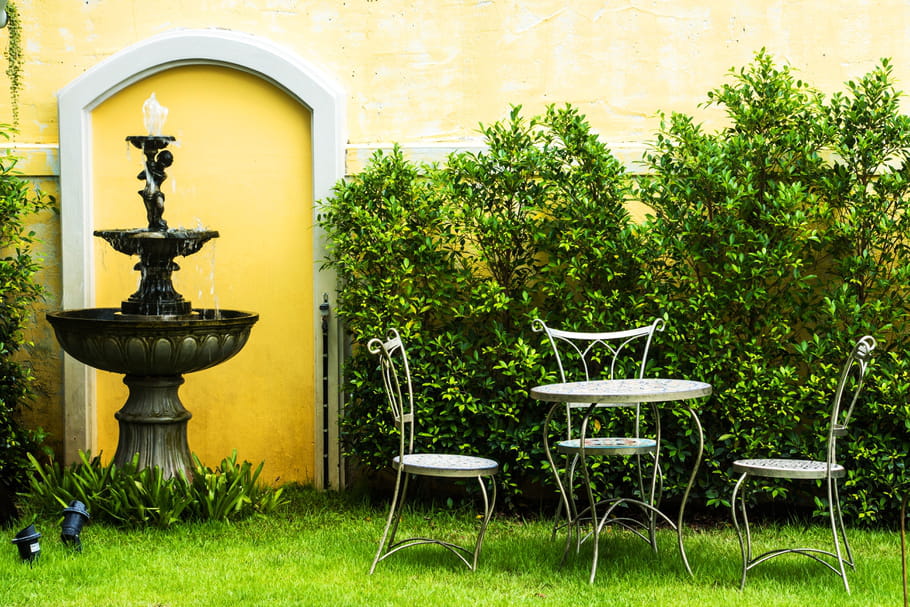 Fontaine d'extérieur : ce qu'il faut savoir avant de la choisir et l'installer
