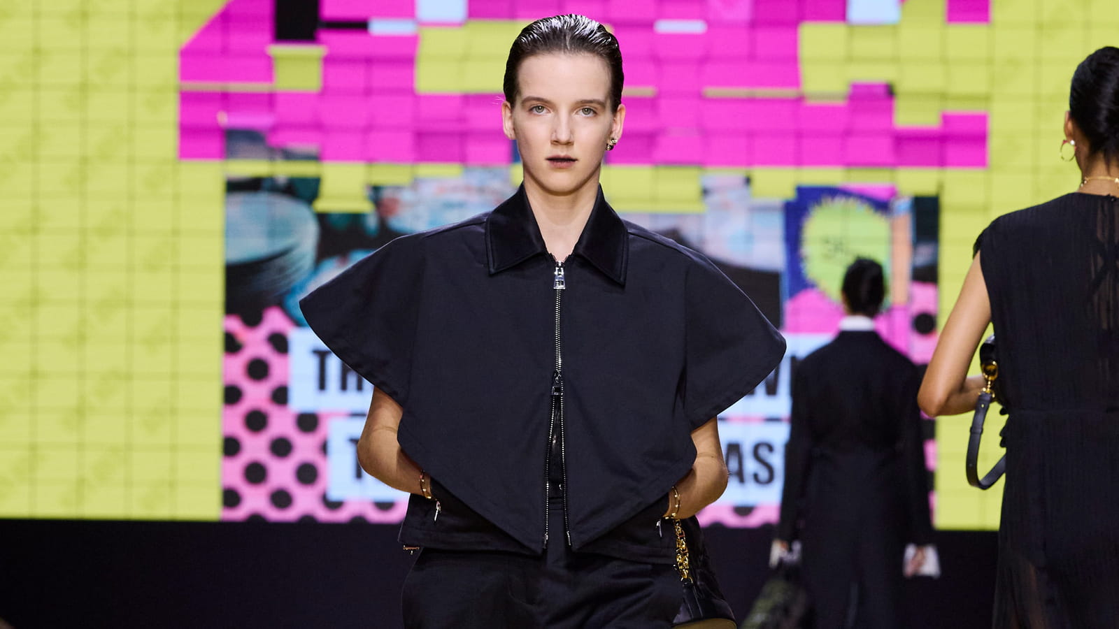 Look 24