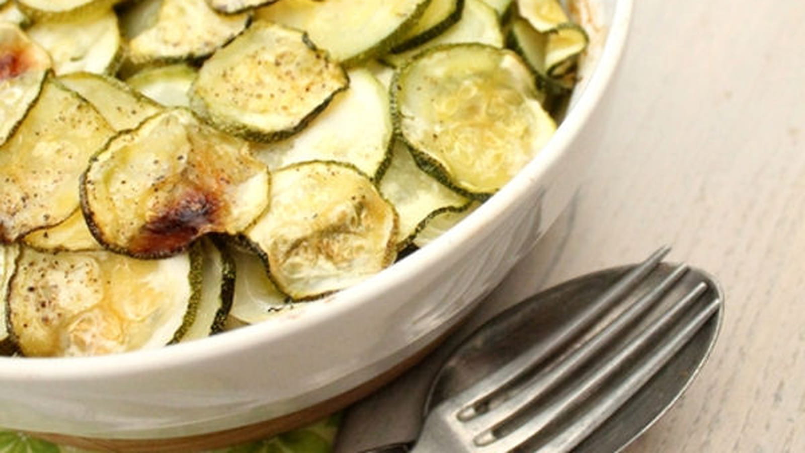 Gratin de courgettes à la menthe et au citron confit