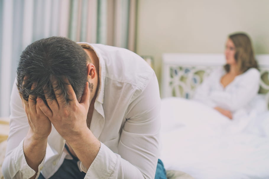 20% des Français pensent boulot au lit : quand le travail tue l'amour...