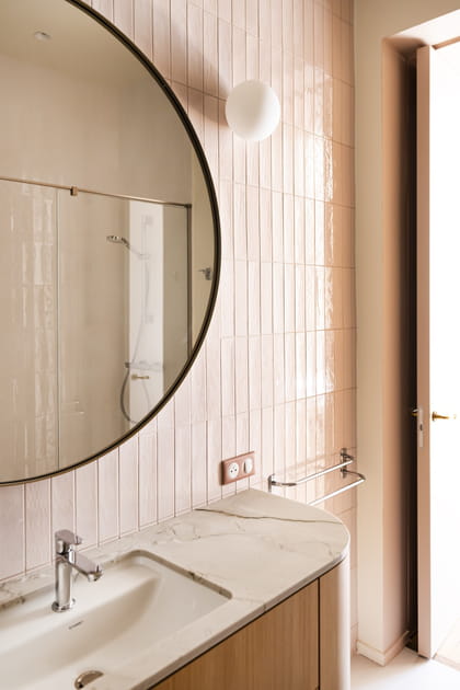 Apr&egrave;s&nbsp;: une salle d'eau de toute beaut&eacute; aux d&eacute;tails soign&eacute;s