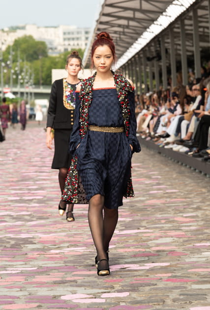 Look 36&nbsp;du d&eacute;fil&eacute; Chanel haute couture automne-hiver 2023-2024
