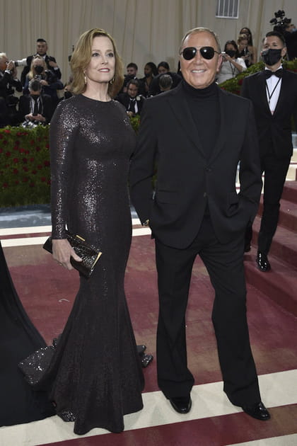Sigourney Weaver et Michael Kors en Michael Kors Collection