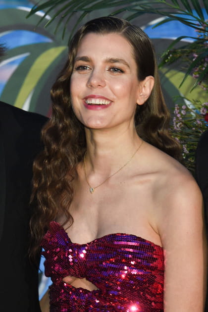 Les cheveux gaufr&eacute;s de Charlotte Casiraghi