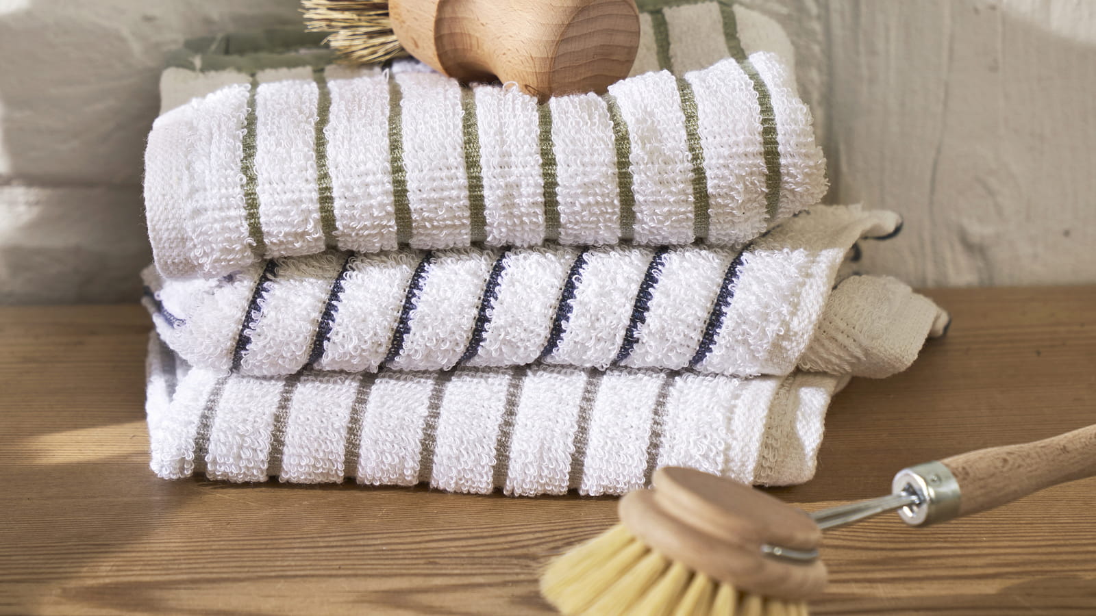 De jolies brosses de nettoyage 
