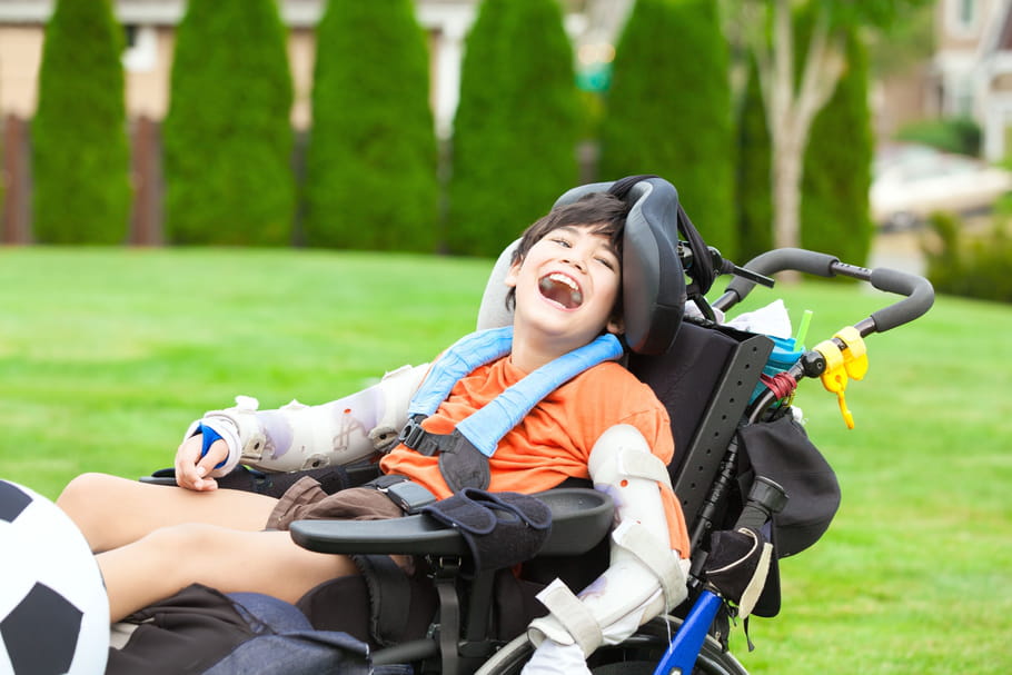 Myopathie de Duchenne : symptômes, traitement, évolution