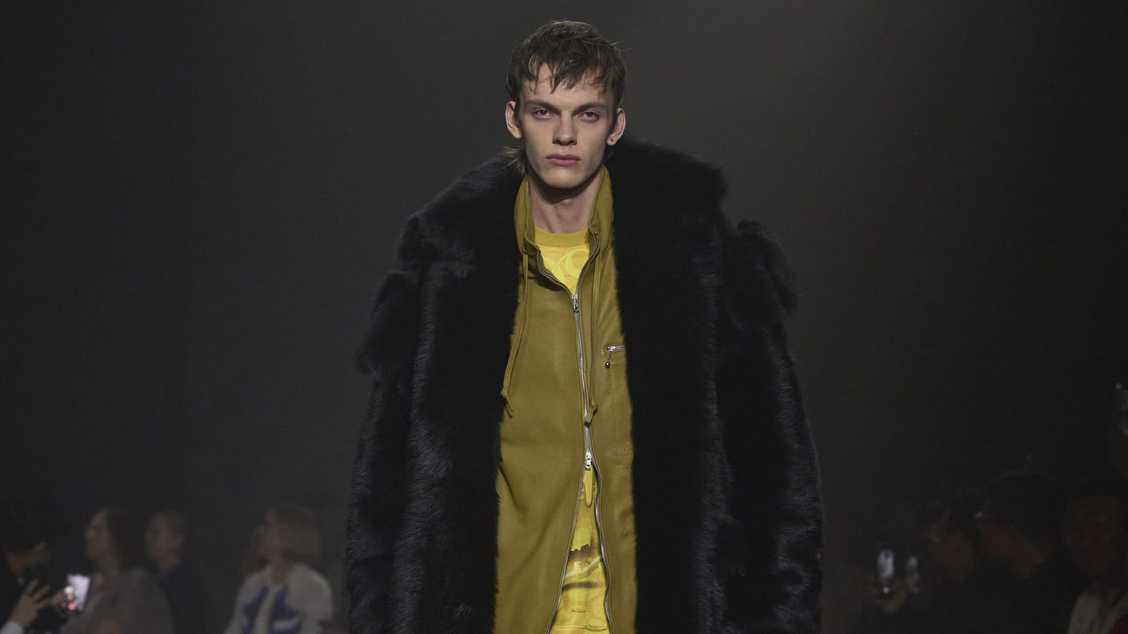 Look 38