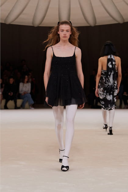 Look 42&nbsp;du d&eacute;fil&eacute; Chanel haute couture printemps-&eacute;t&eacute; 2024