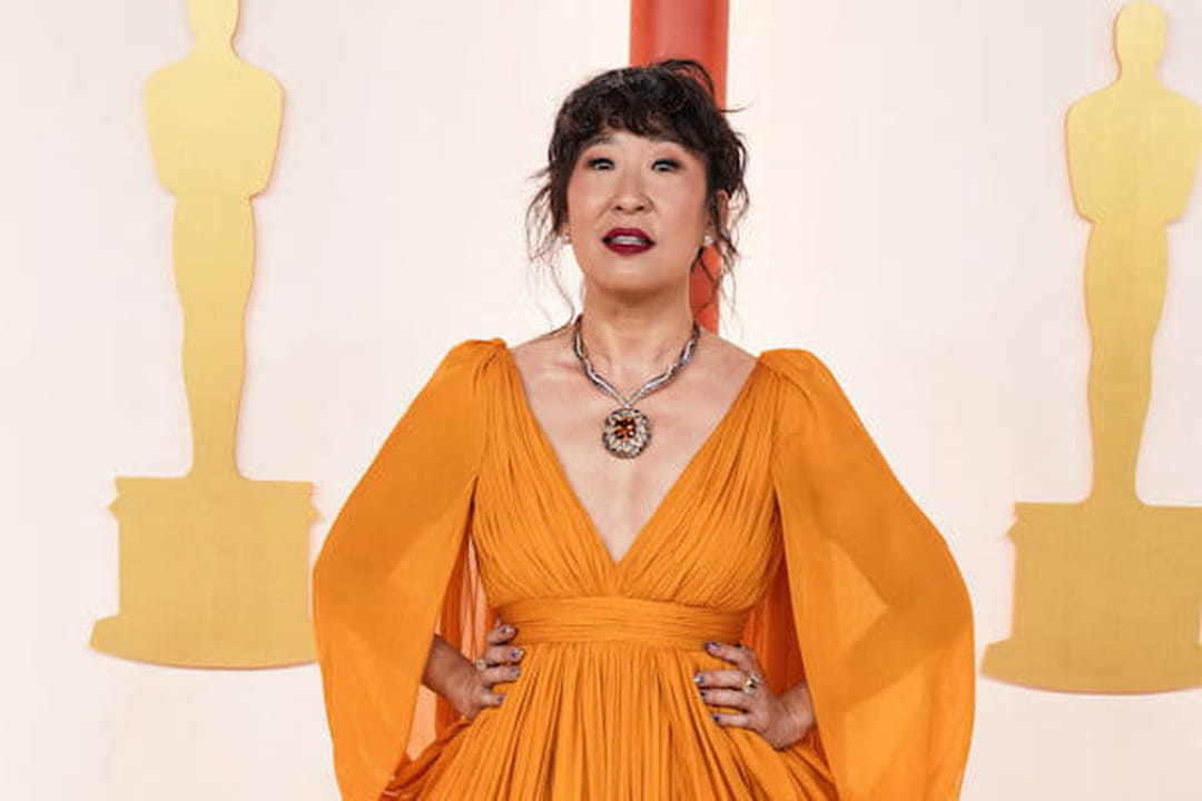 Sandra Oh en robe orange taille empire Giambattista Valli haute couture