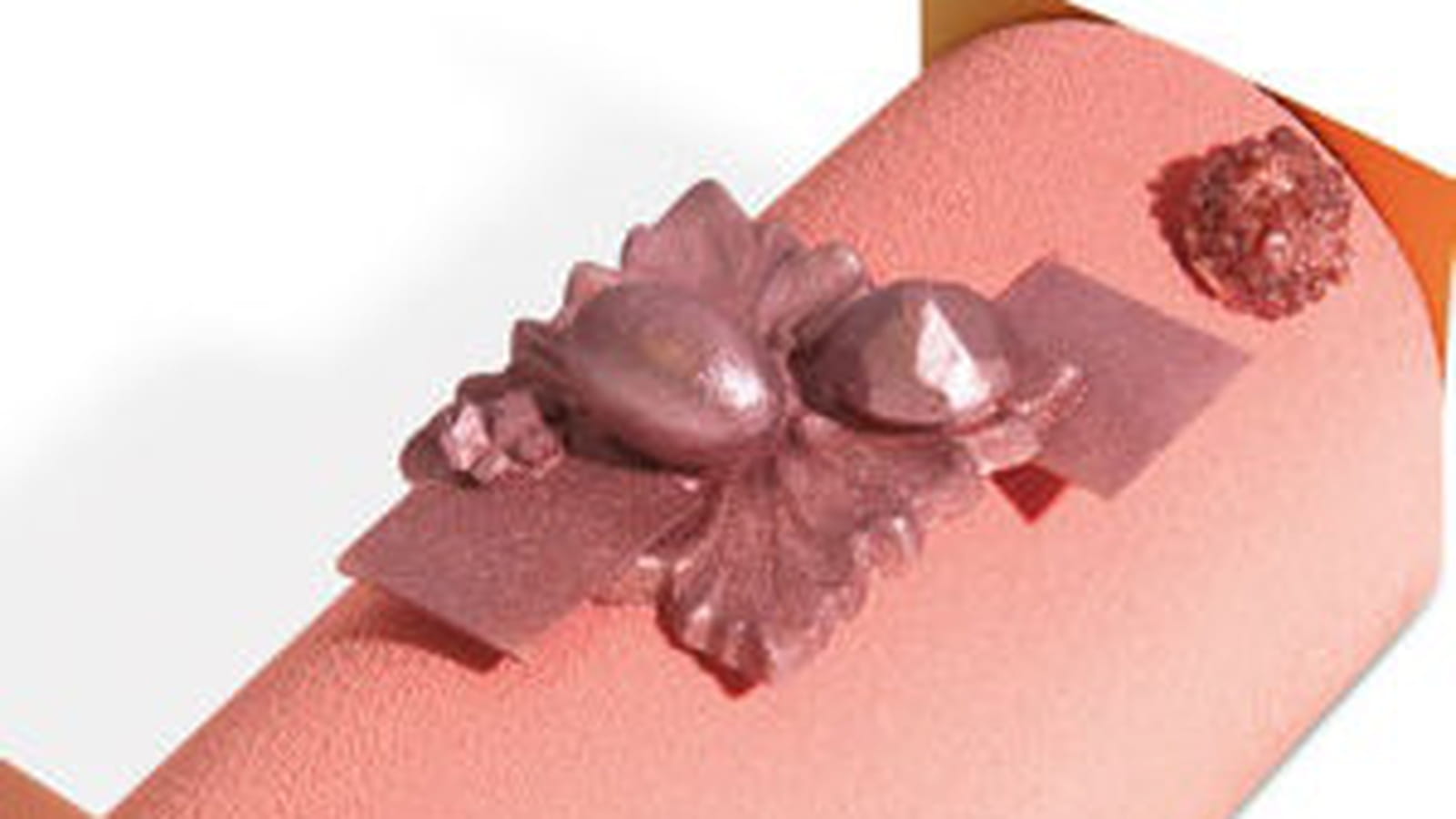 La bûche vanille-fraise de Fauchon