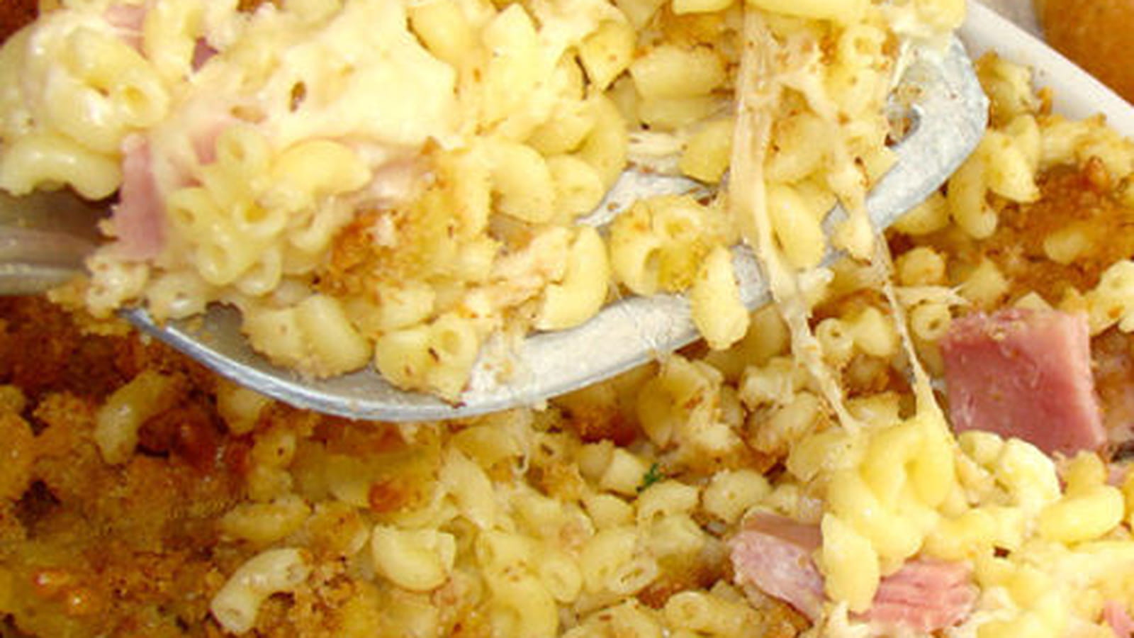 Gratin de coquillettes au jambon et au fromage
