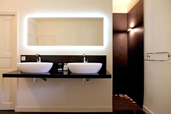 salle-de-bains-miroir-lumineux