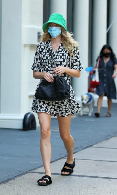 TOP&nbsp;: Elsa Hosk en robe imprim&eacute;e et bob